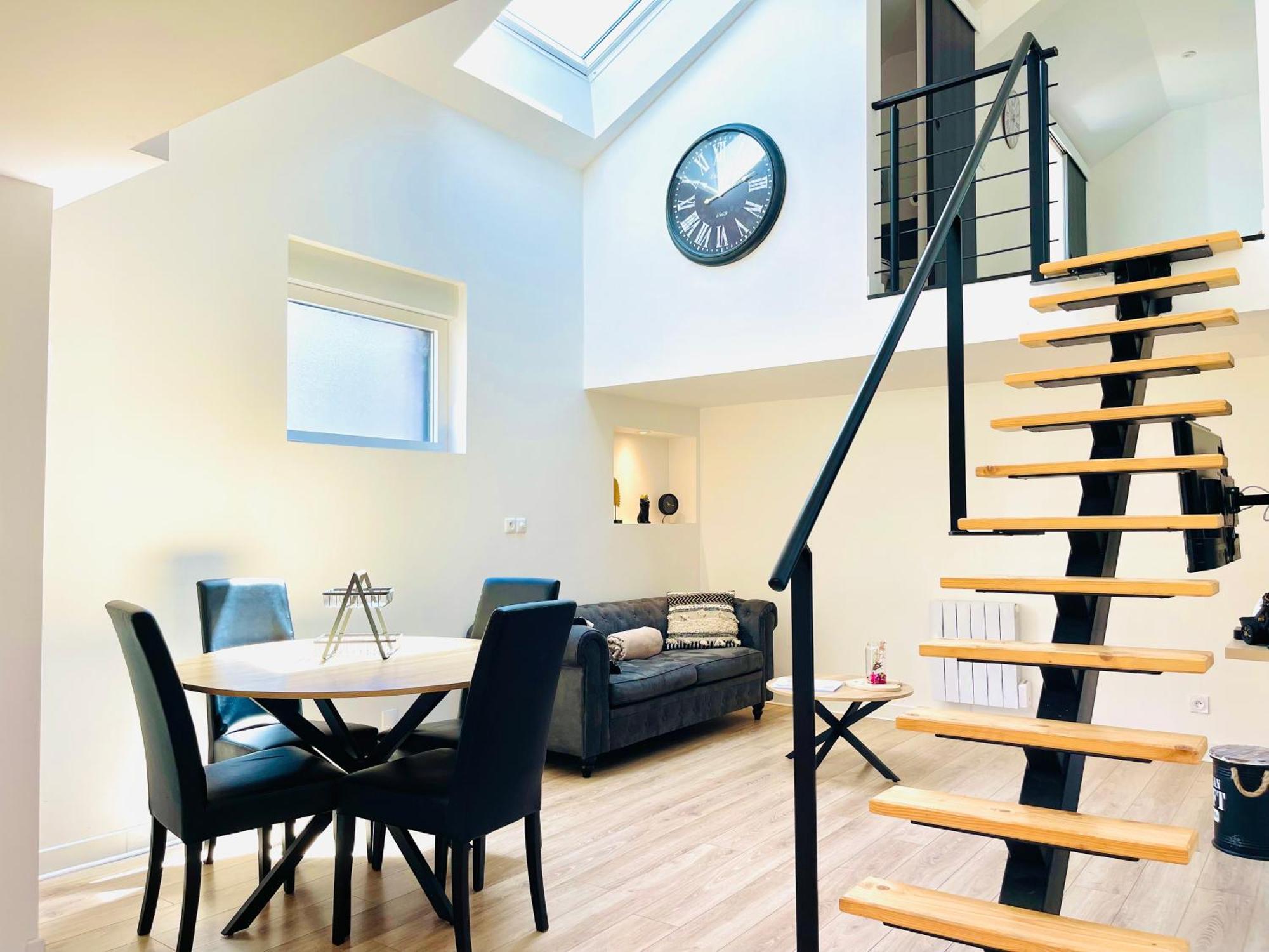 Villa Loft De Charme Avec Parking, Jardin Et Terrasse Saint-Pryvé-Saint-Mesmin Esterno foto